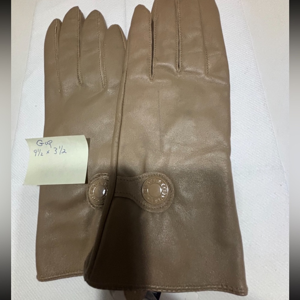 Genuine leather gloves for women